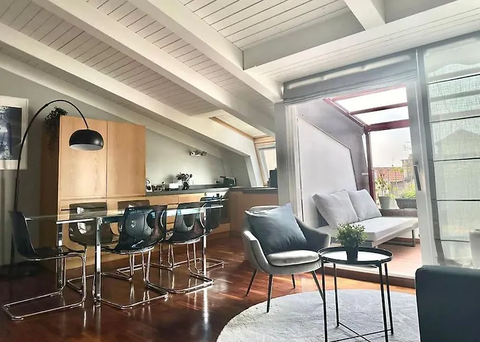 Penthouse With Patio & 2 Baths, 10 Min To Duomo
